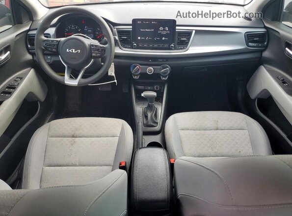 3KPA24AD6PE585305 2023 KIA RIO Black Dashboard view
