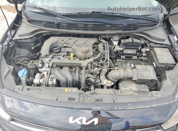 3KPA24AD6PE585305 2023 KIA RIO Black Rear interior view