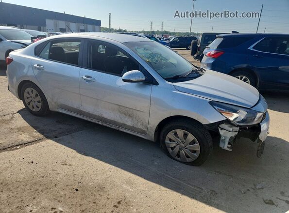 3KPA24AD7LE293902 2020 KIA RIO Silver Przód prawy