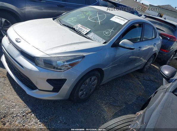 3KPA24AD7ME406233 2021 KIA RIO Серебряный Передняя левая четверть