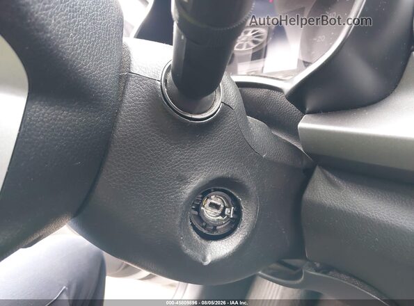 3KPA24AD7ME406233 2021 KIA RIO Серебряный Вид спереди