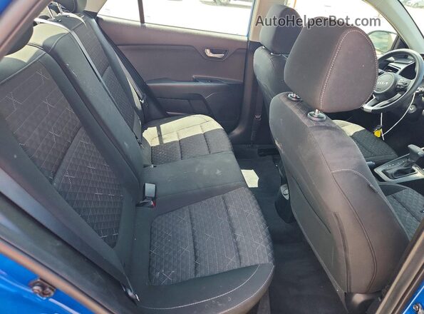 3KPA24AD7PE516753 2023 KIA RIO Blue Widok tylnych siedzeń