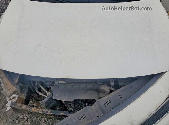 3KPA24AD8LE329709 2020 KIA RIO White Rear interior view