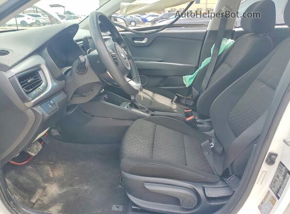 3KPA24AD8LE334943 2020 KIA RIO White Սալոնի դիմացի տեսք