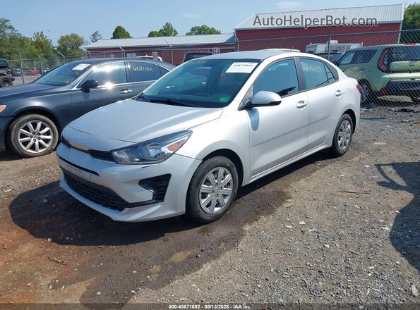 3KPA24AD8PE575455 2023 KIA RIO Silver Vista tres cuartos delantera izquierda