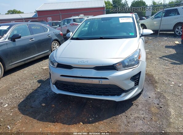 3KPA24AD8PE575455 2023 KIA RIO Silver Vista del cuadro de instrumentos