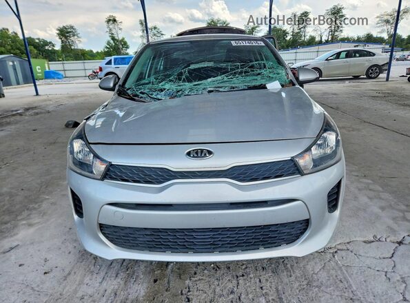 3KPA24AD9LE363478 2020 KIA RIO Silver Widok z przodu