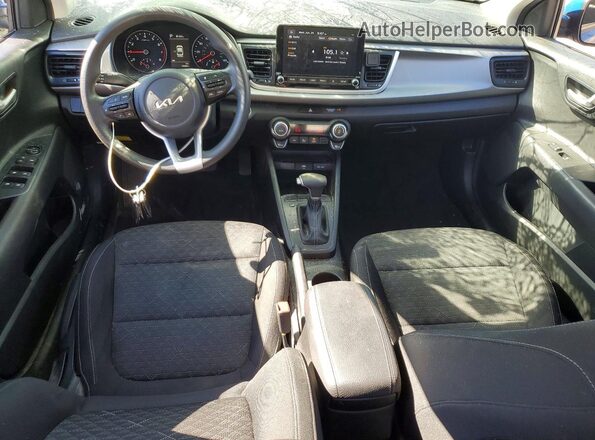 3KPA24AD9NE490668 2022 KIA RIO Blue Առջևի վահանակի տեսք