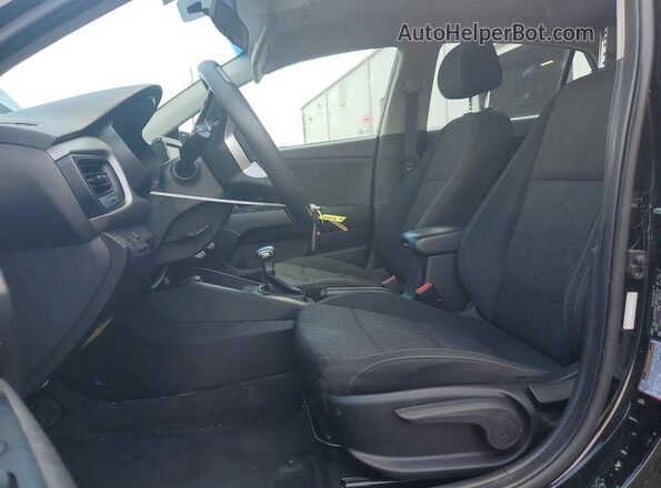 3KPA24ADXLE335026 2020 KIA RIO Black Front interior view