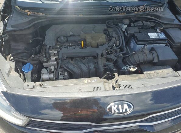 3KPA24ADXLE335026 2020 KIA RIO Black Rear interior view