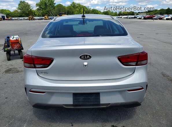 3KPA24ADXME378136 2021 KIA RIO Silver Widok z tyłu