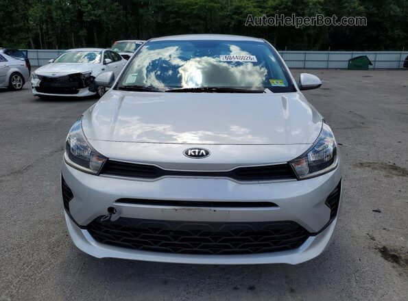 3KPA24ADXME378136 2021 KIA RIO Silver Widok z przodu