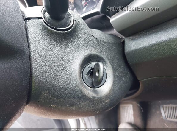 3KPA25AB3JE088868 2018 KIA RIO Silver Widok deski rozdzielczej