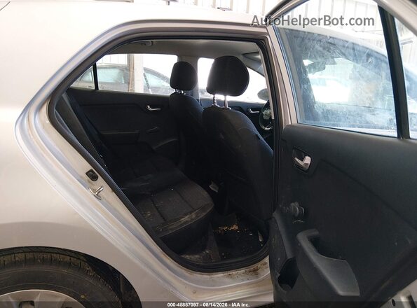 3KPA25ABXJE052708 2018 KIA RIO Silver VIN կոդի պիտակի տեսք