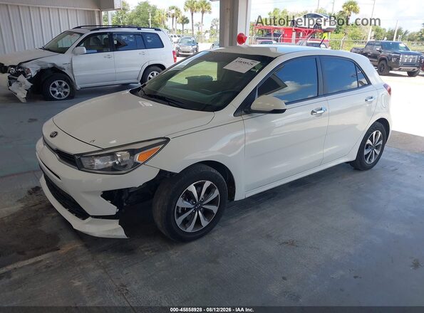 3KPA25AD1ME397809 2021 KIA RIO 5-DOOR White Front left