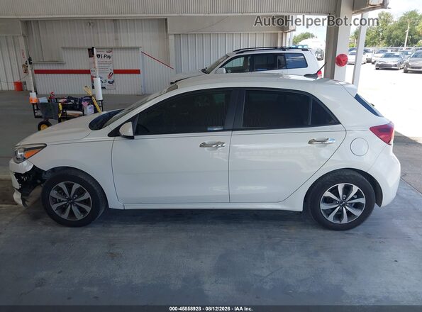 3KPA25AD1ME397809 2021 KIA RIO 5-DOOR White 360 interior view