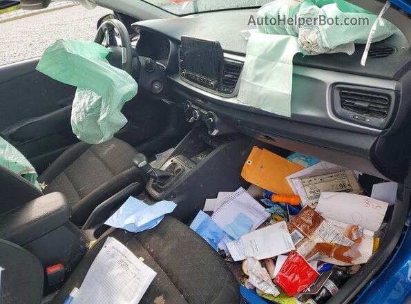 3KPA25AD1PE595844 2023 KIA RIO Синий Вид панели приборов