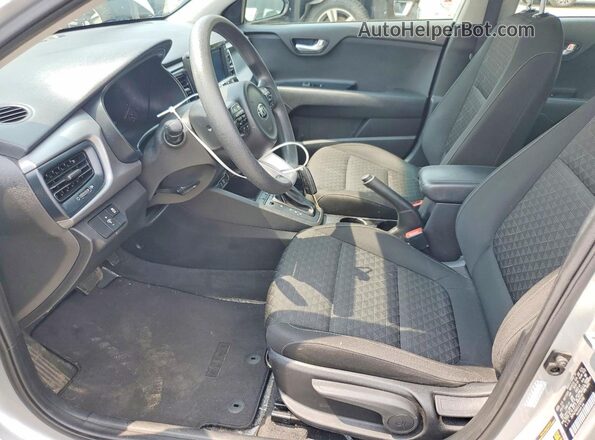 3KPA25AD2LE329100 2020 KIA RIO Silver Front interior view