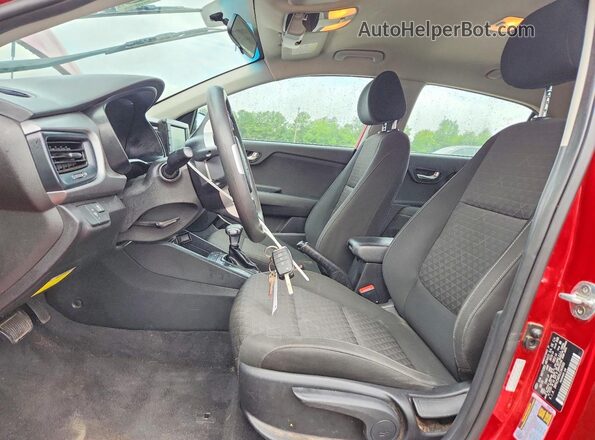 3KPA25AD3LE343930 2020 KIA RIO Red Front interior view