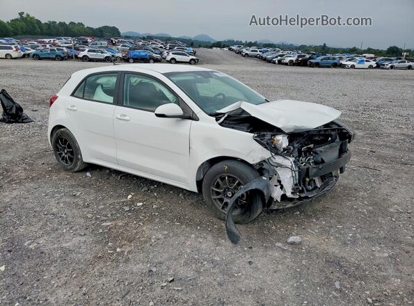 3KPA25AD3NE486489 2022 KIA RIO White Delantero derecho