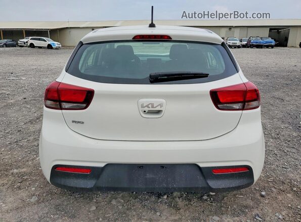 3KPA25AD3NE486489 2022 KIA RIO White Vista trasera