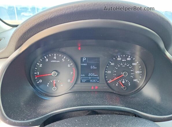 3KPA25AD4LE328403 2020 KIA RIO White Սարքավորումների վահանակի տեսք