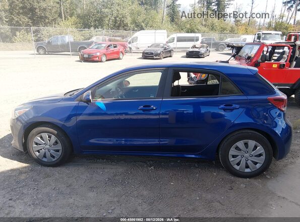 3KPA25AD7LE333854 2020 KIA RIO 5-DOOR Blue Вид задньої частини салону