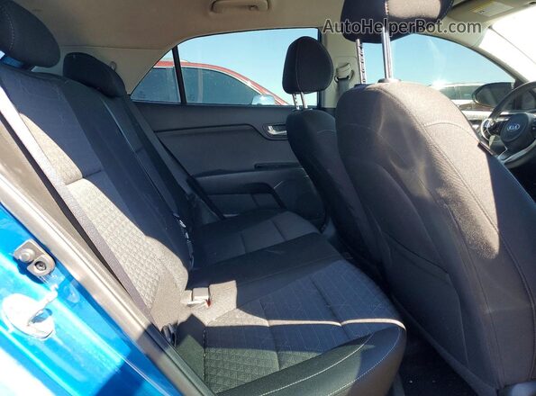3KPA25ADXME412324 2021 KIA RIO Blue Vista de los asientos traseros