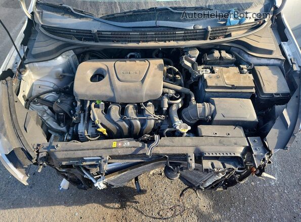 3KPA35AB1JE073301 2018 KIA RIO Silver Vista interior trasera