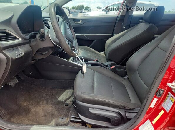 3KPC24A31JE016286 2018 HYUNDAI ACCENT Red Вид салону спереду