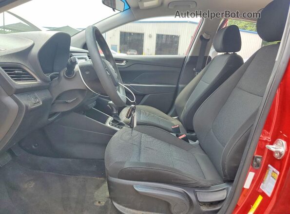 3KPC24A31JE021665 2018 HYUNDAI ACCENT Red Front interior view