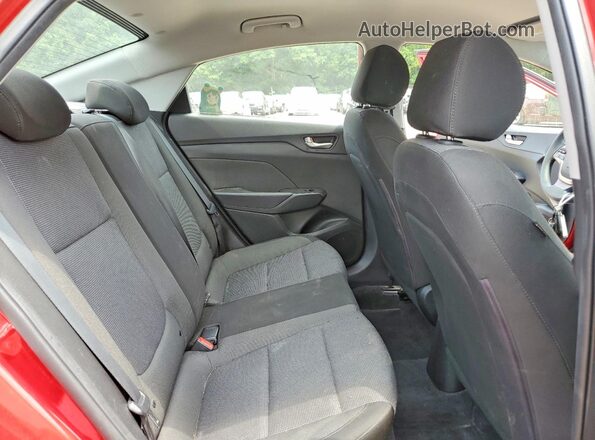3KPC24A31JE021665 2018 HYUNDAI ACCENT Red Rear seats view