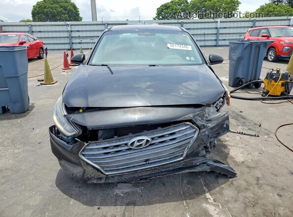 3KPC24A32JE019813 2018 HYUNDAI ACCENT Черный Вид спереди