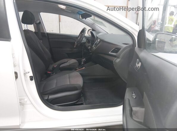 3KPC24A33JE012949 2018 HYUNDAI ACCENT White Vista interior delantera