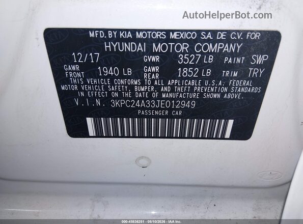 3KPC24A33JE012949 2018 HYUNDAI ACCENT White Vista del compartimento del motor
