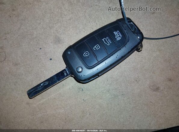 3KPC24A33JE012949 2018 HYUNDAI ACCENT White Vista del salpicadero