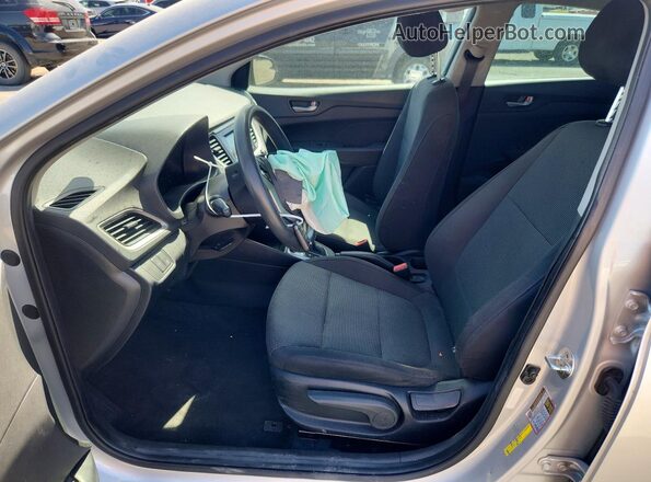 3KPC24A33KE054720 2019 HYUNDAI ACCENT Gray Vista interior delantera