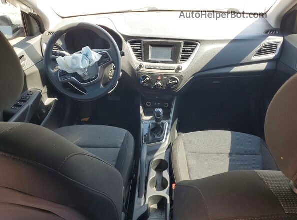 3KPC24A35KE077500 2019 HYUNDAI ACCENT Серебряный Вид панели приборов