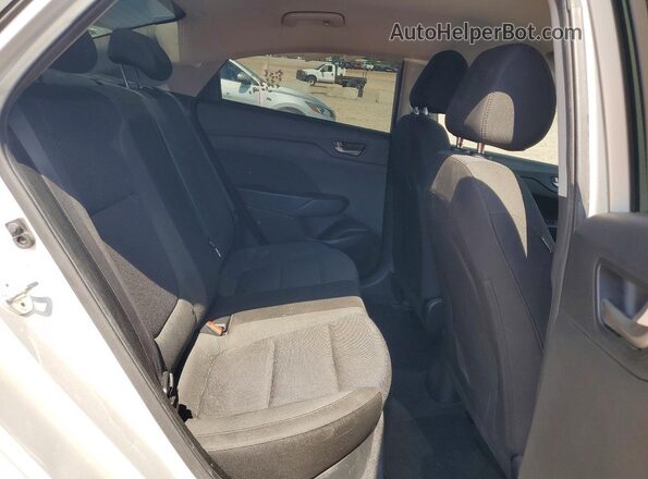 3KPC24A35KE077500 2019 HYUNDAI ACCENT Серебряный Вид задних сидений
