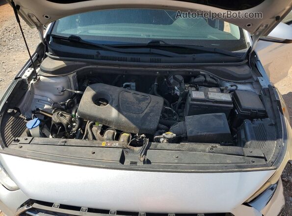 3KPC24A35KE077500 2019 HYUNDAI ACCENT Серебряный Вид задней части салона