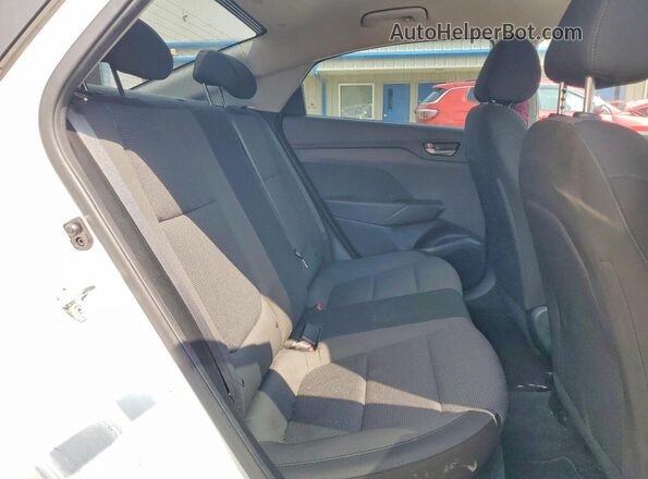 3KPC24A35KE077660 2019 HYUNDAI ACCENT White Rear seats view