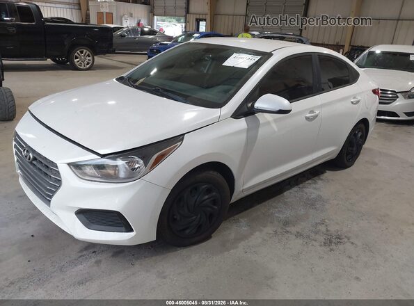 3KPC24A35KE080798 2019 HYUNDAI ACCENT White Առջևի ձախ երեք քառորդ տեսարան