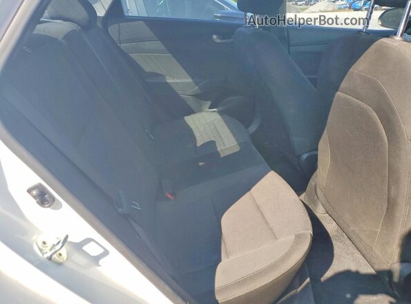 3KPC24A37JE024215 2018 HYUNDAI ACCENT Белый Вид задних сидений