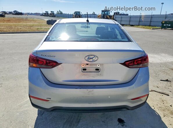 3KPC24A37KE085307 2019 HYUNDAI ACCENT Silver Widok z tyłu