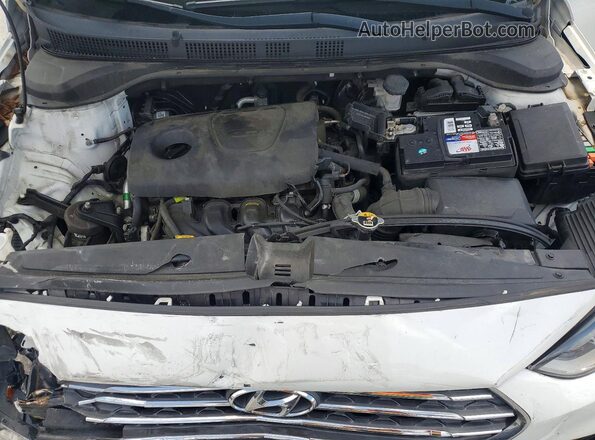 3KPC24A38KE061985 2019 HYUNDAI ACCENT White Widok wnętrza z tyłu