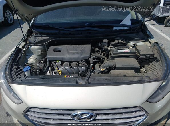 3KPC24A39JE011689 2018 HYUNDAI ACCENT Gold Widok z tyłu