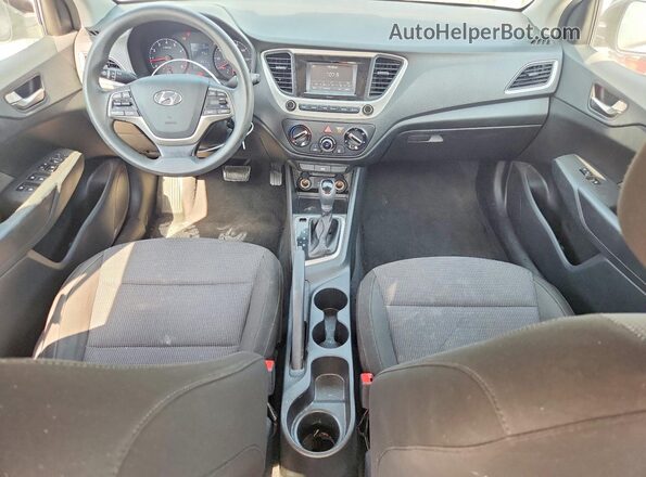 3KPC24A60LE096600 2020 HYUNDAI ACCENT Silver Widok deski rozdzielczej