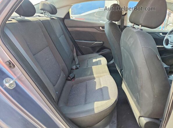 3KPC24A60LE096600 2020 HYUNDAI ACCENT Silver Widok tylnych siedzeń