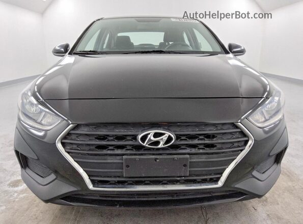 3KPC24A60LE123116 2020 HYUNDAI ACCENT Черный Вид спереди