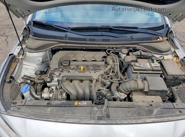 3KPC24A61LE114988 2020 HYUNDAI ACCENT Silver უკანა სალონის ხედი